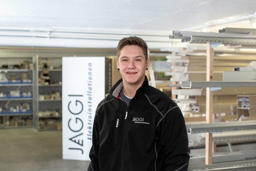 Elektroinstallateur EFZ +41 76 348 56 52 manuel.weibel@jaeggi-elektro.ch